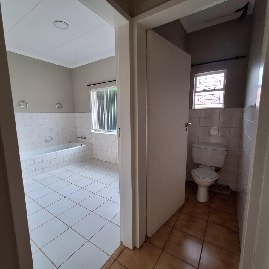 4 Bedroom Property for Sale in Frankfort Free State